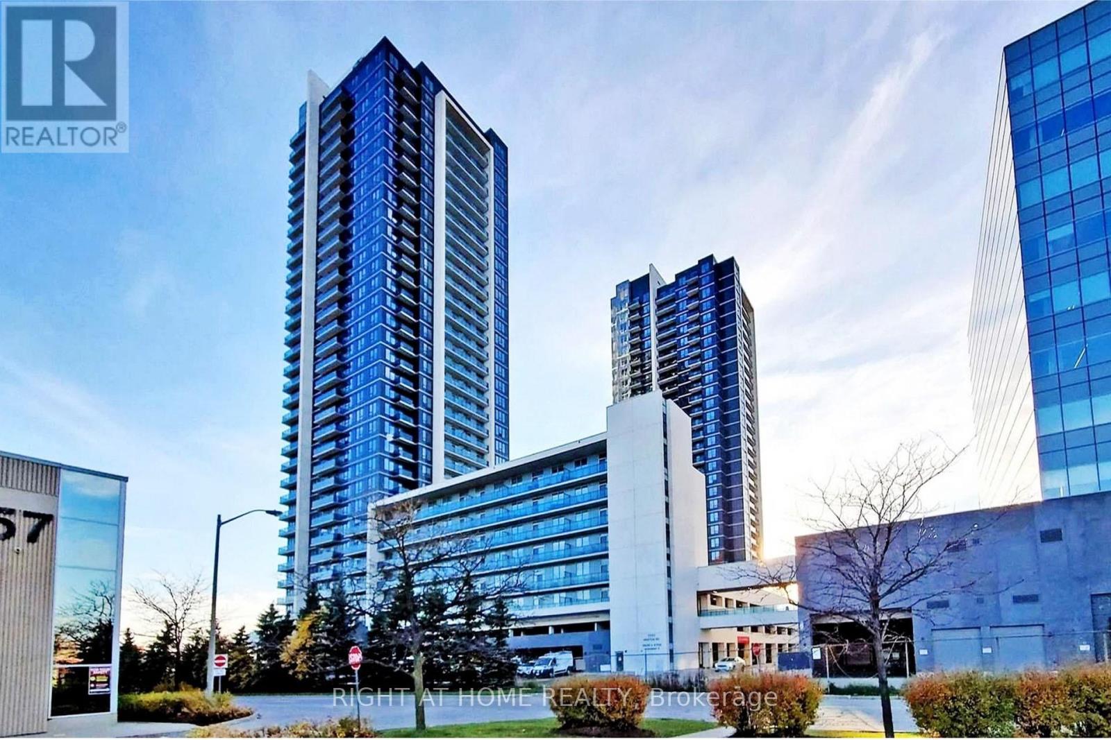 720 - 3600 HWY 7 ROAD, Vaughan, Ontario