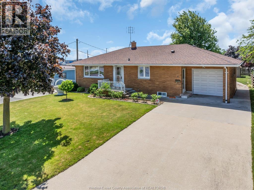 MLS# 26000504: 4 PULFORD, Leamington, Canada