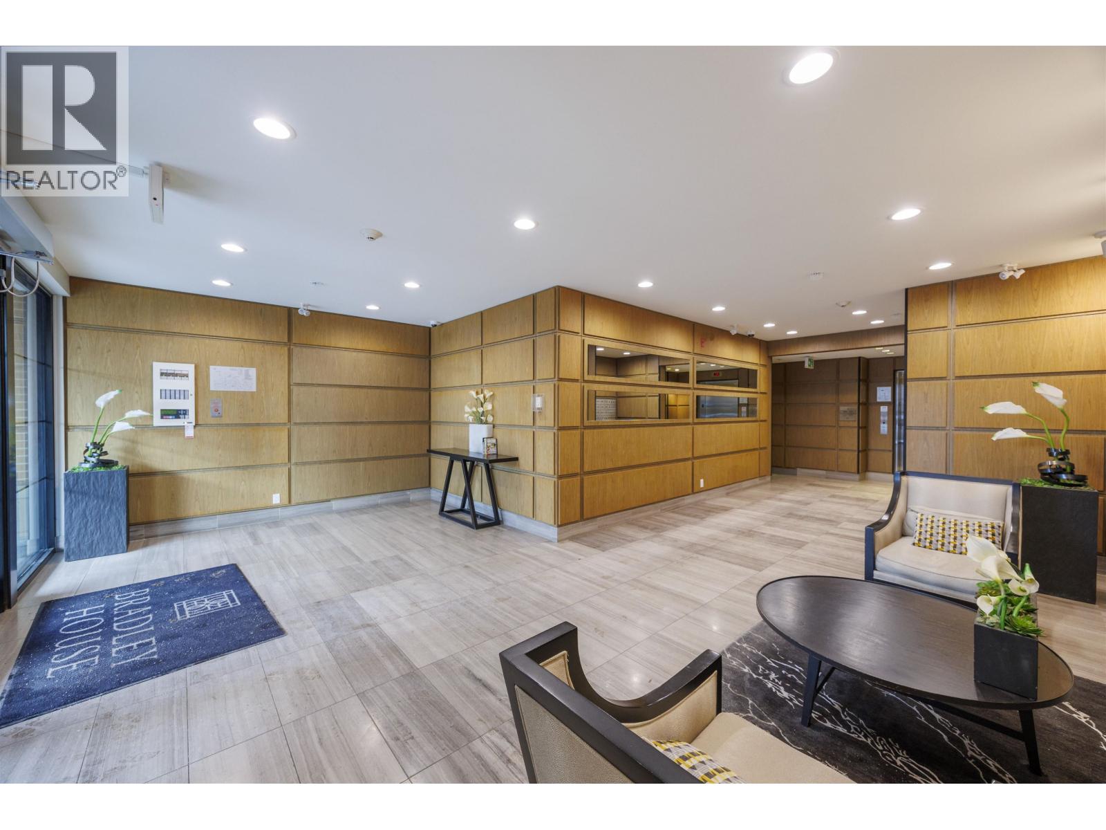 213 3107 Windsor Gate, Coquitlam, British Columbia  V3B 0L1 - Photo 2 - R3075507