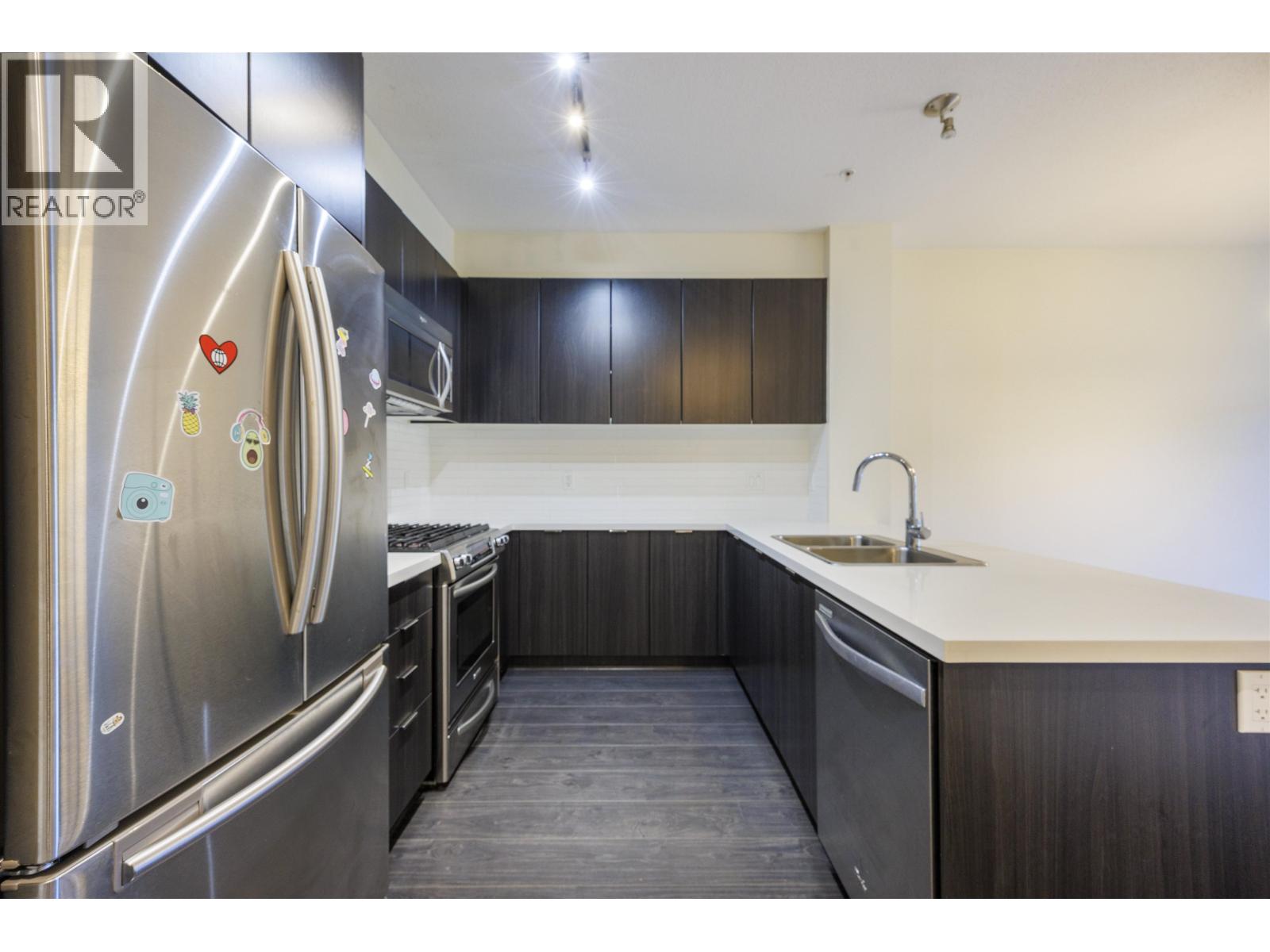 213 3107 Windsor Gate, Coquitlam, British Columbia  V3B 0L1 - Photo 12 - R3075507