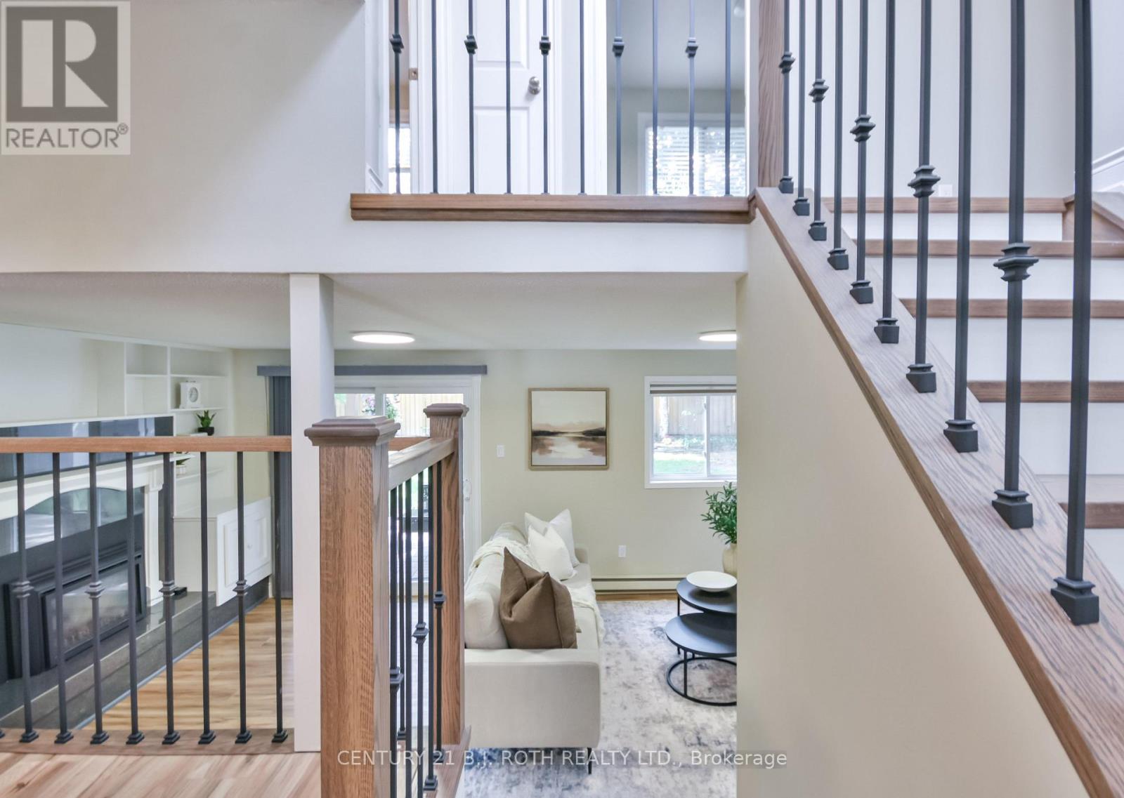 49 Ridgeway Avenue, Barrie (Allandale Heights), Ontario  L4N 5M2 - Photo 8 - S12673270