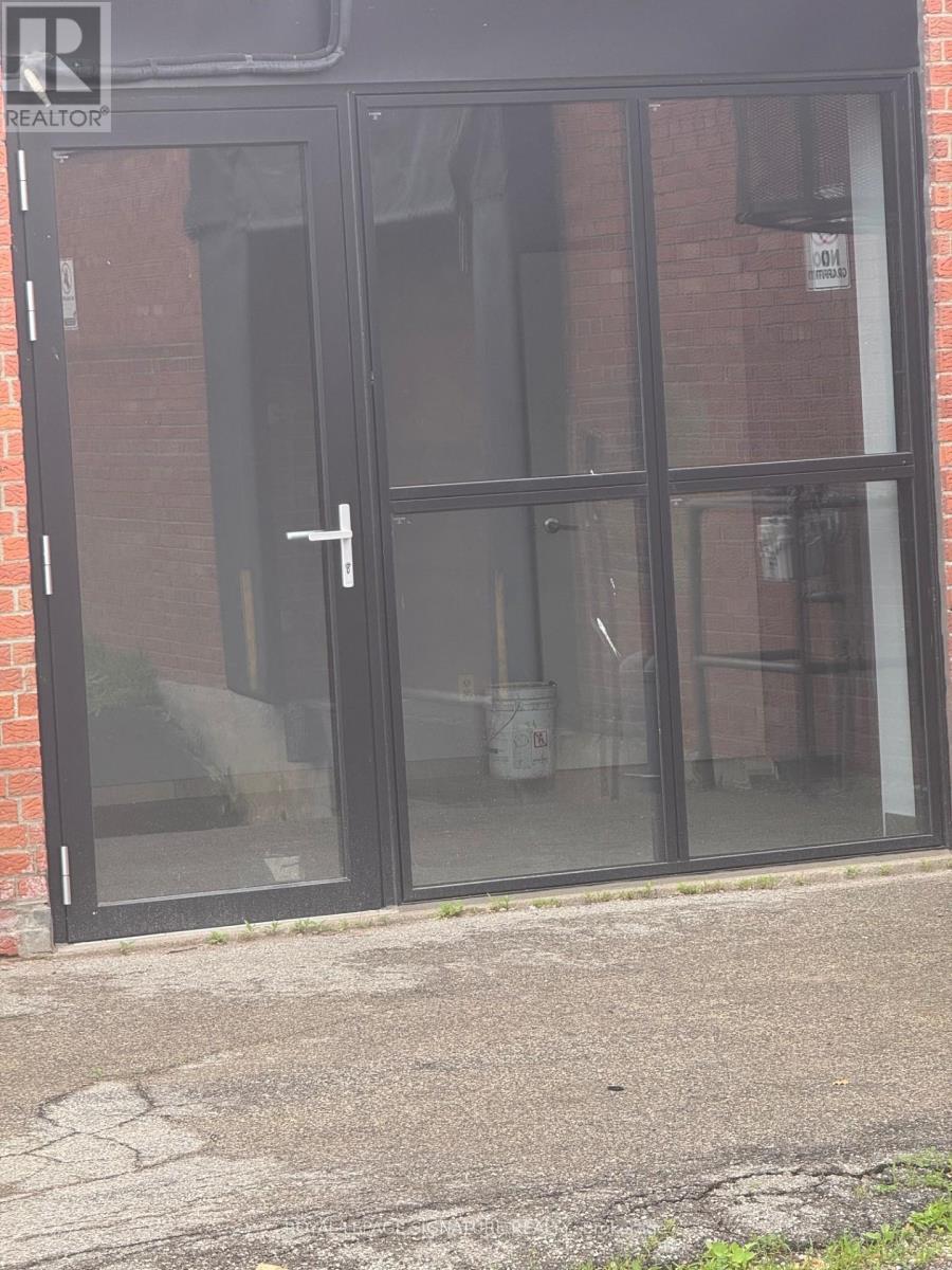 39a - 39 Drummond Street, Toronto, Ontario  M8V 1Y7 - Photo 9 - W12673246