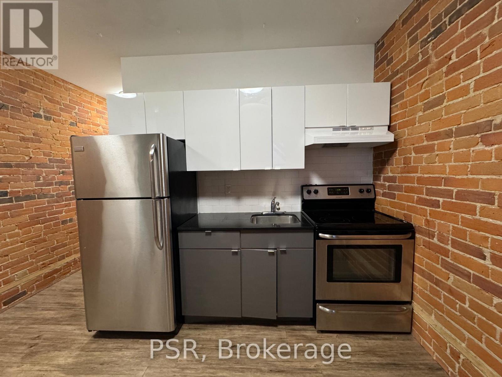 213 - 2870 Dundas Street W, Toronto, Ontario  M6P 1Y8 - Photo 5 - W12673254