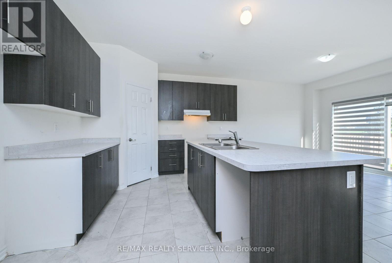 620 Mcmullen Street, Shelburne, Ontario  L9V 3X5 - Photo 6 - X12673252