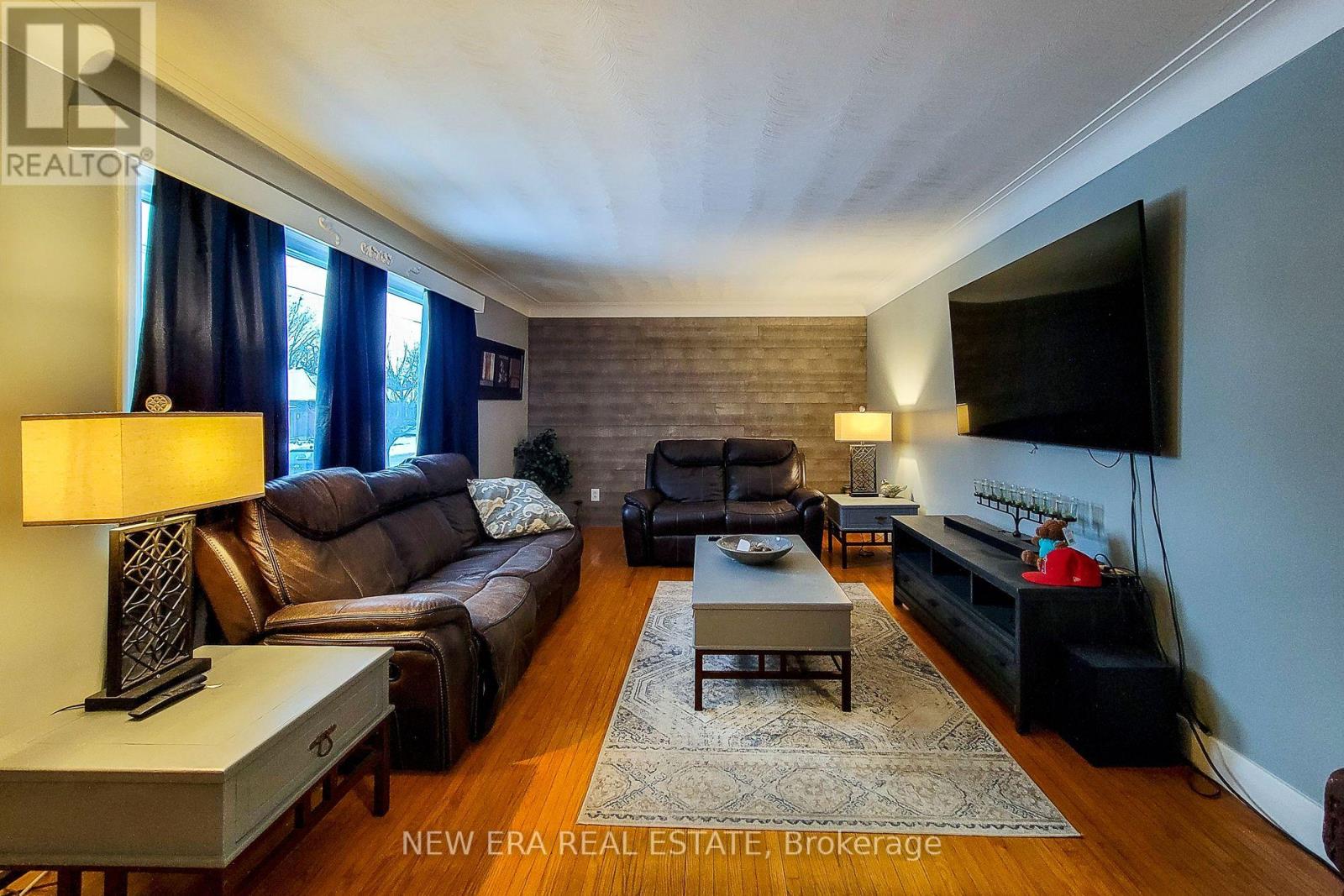 77 Tenth Avenue, Brantford, Ontario  N3S 1G5 - Photo 15 - X12673262