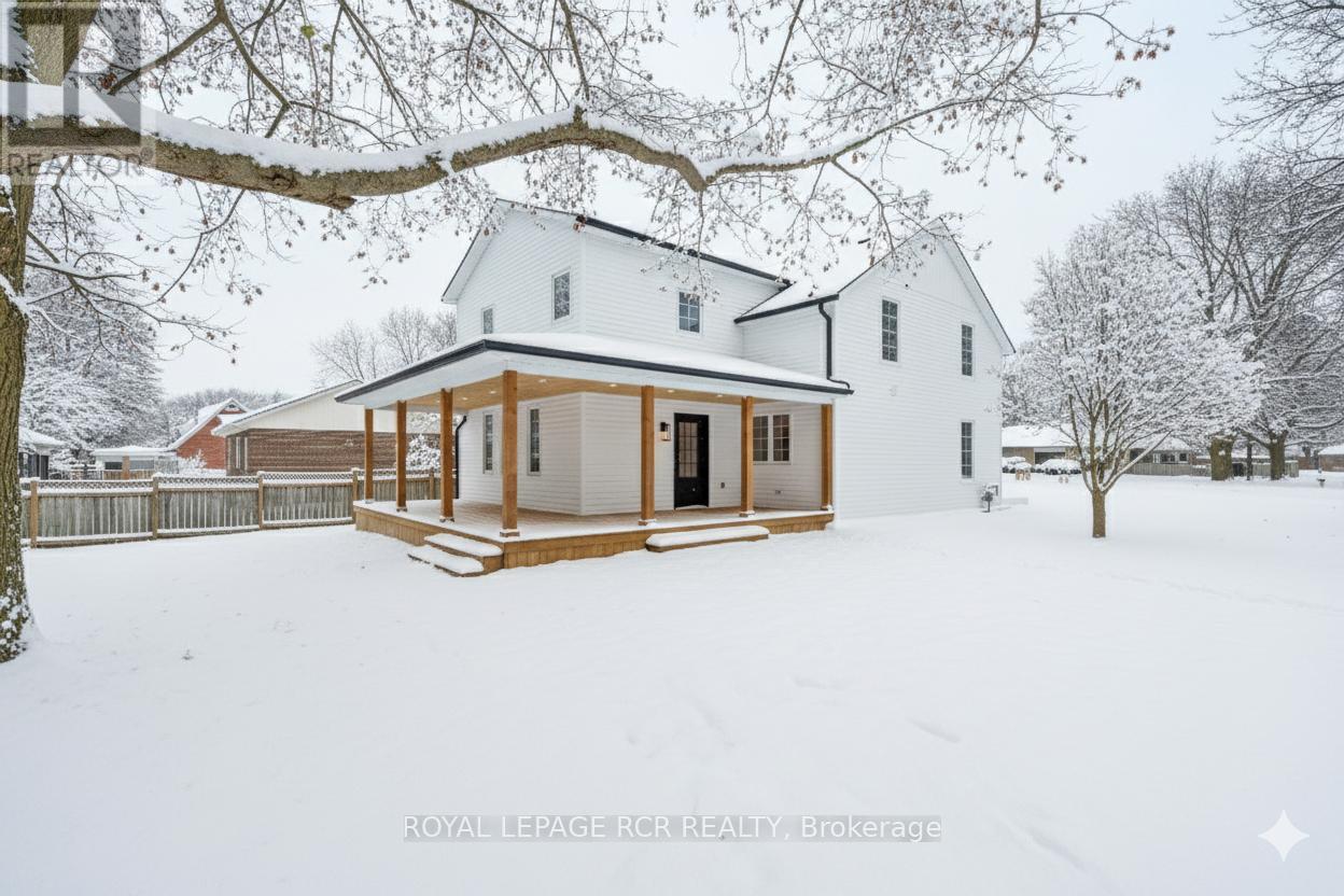 349 Smith Street, Wellington North, Ontario  N0G 1A0 - Photo 3 - X12673338