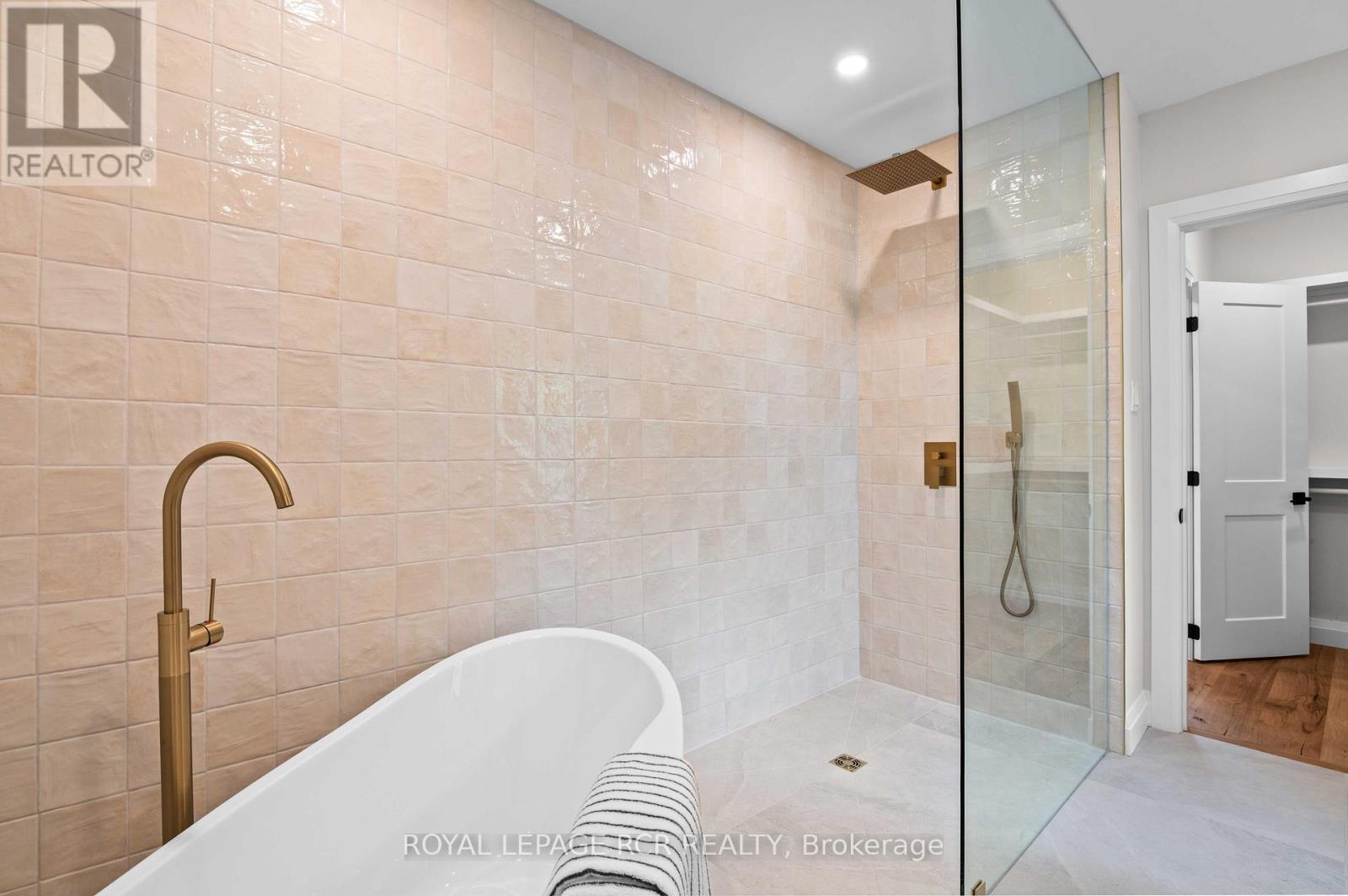 349 Smith Street, Wellington North, Ontario  N0G 1A0 - Photo 35 - X12673338