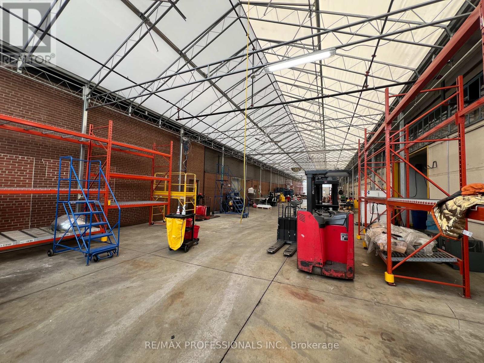 130 North Queen Street, Toronto, Ontario  M8Z 2E4 - Photo 31 - W12653516