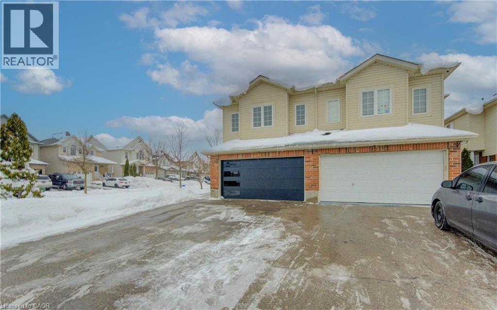 40 Red Clover Crescent, Kitchener, Ontario  N2E 4G8 - Photo 2 - 40796714