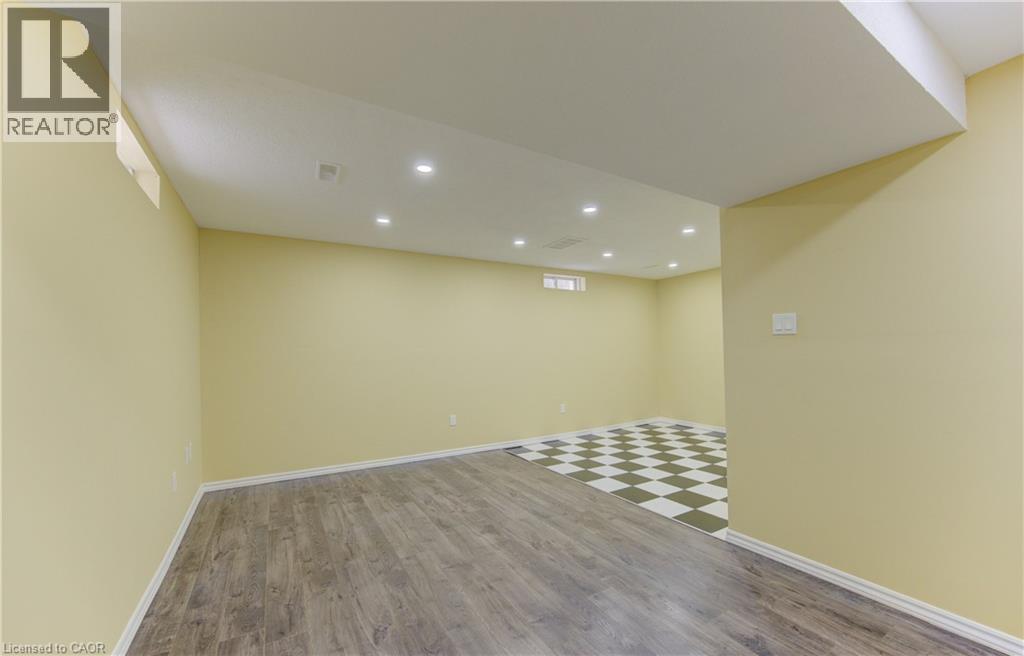 40 Red Clover Crescent, Kitchener, Ontario  N2E 4G8 - Photo 42 - 40796714