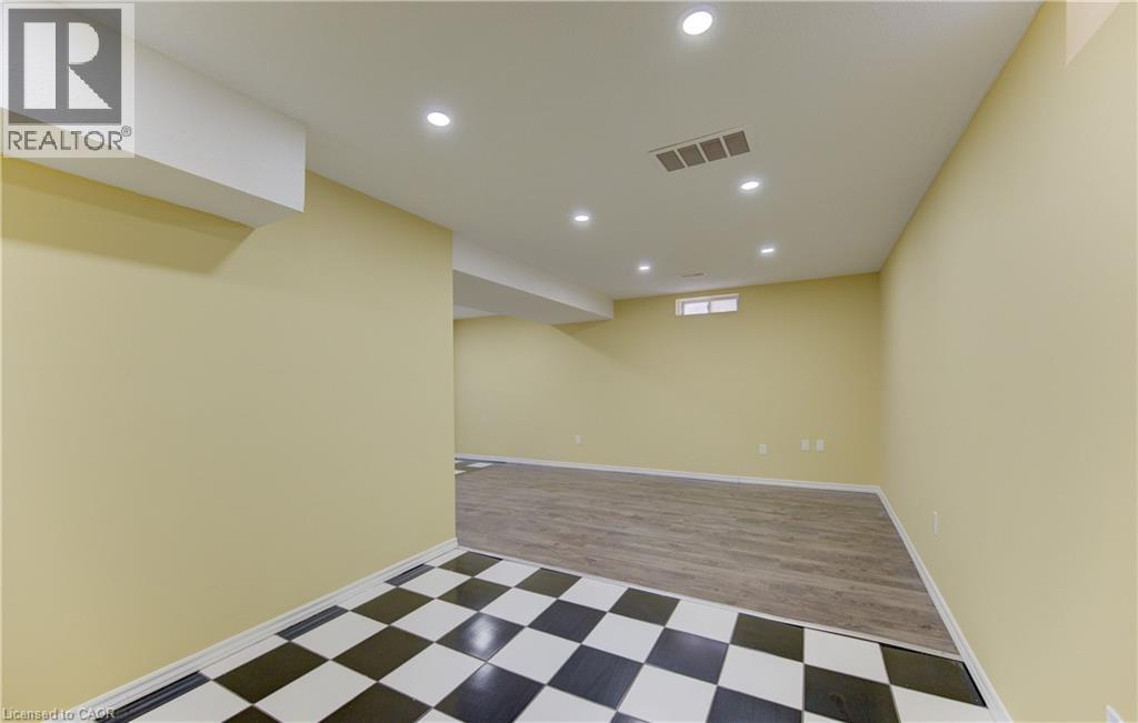 40 Red Clover Crescent, Kitchener, Ontario  N2E 4G8 - Photo 45 - 40796714