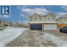 40 RED CLOVER Crescent, Kitchener, Ontario