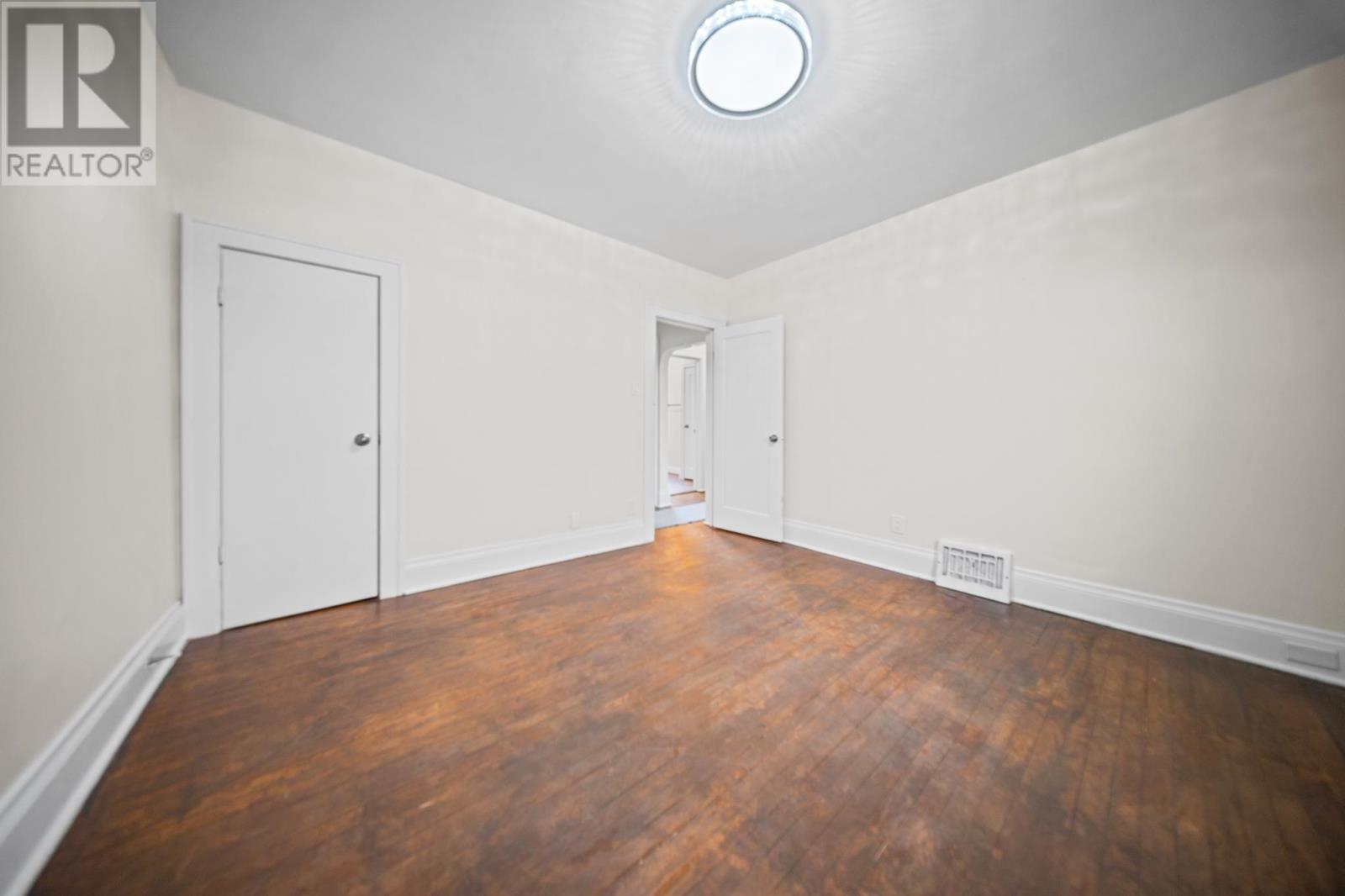 244 Albert St W, Sault Ste. Marie, Ontario  P6A 1B6 - Photo 22 - SM253383