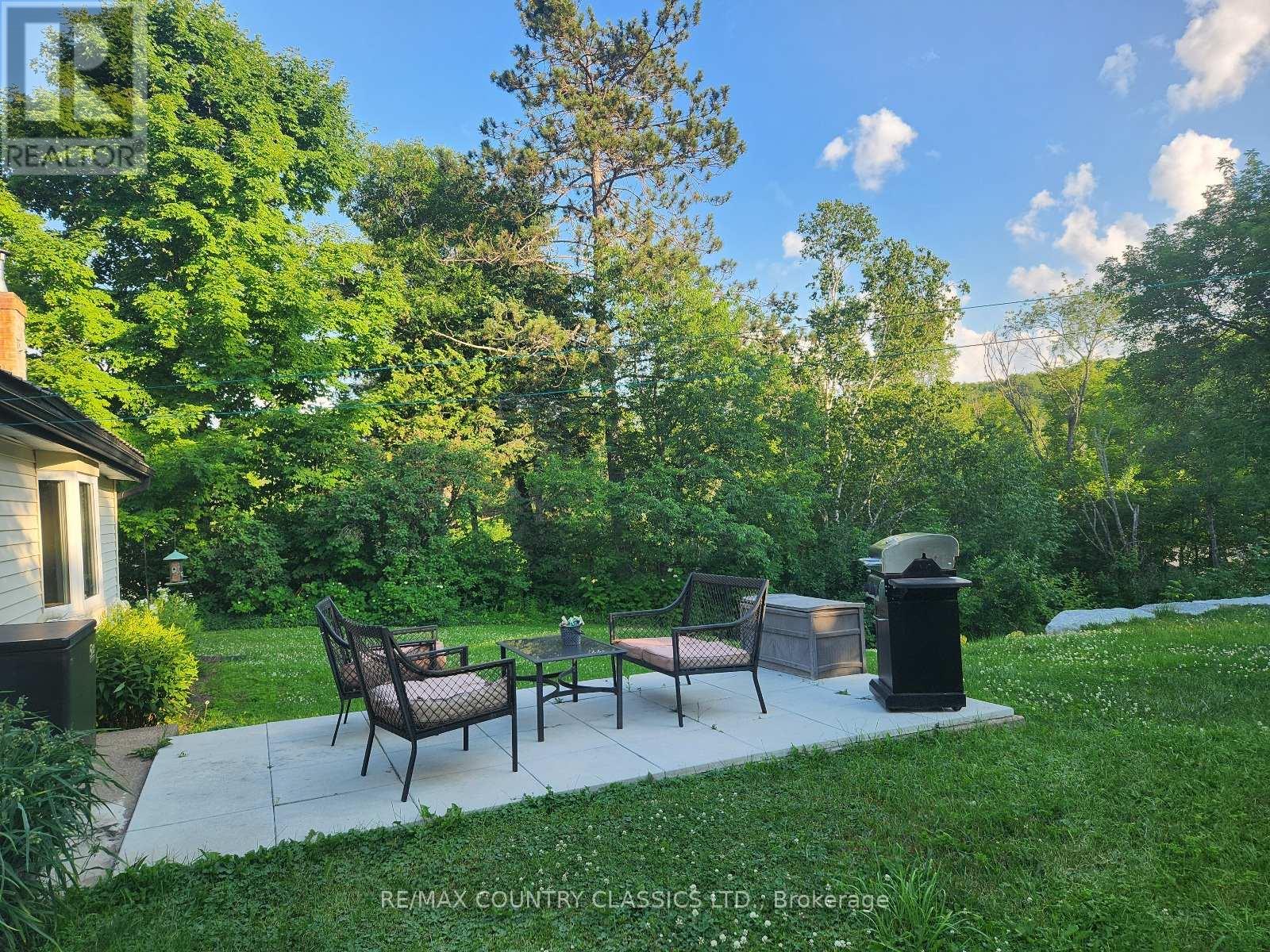 12 Hastings Street S, Bancroft, Ontario  K0L 1C0 - Photo 3 - X12673430