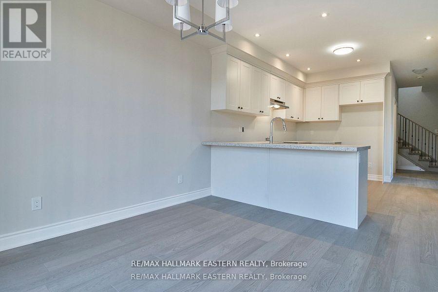 37 Coldbrook Drive, Cavan Monaghan, Ontario  L0A 1G0 - Photo 16 - X12673514