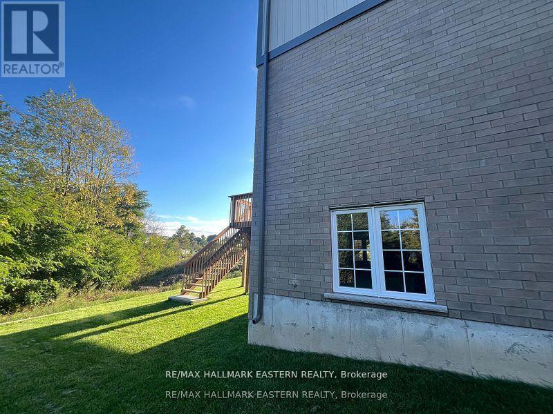 37 Coldbrook Drive, Cavan Monaghan, Ontario  L0A 1G0 - Photo 33 - X12673514