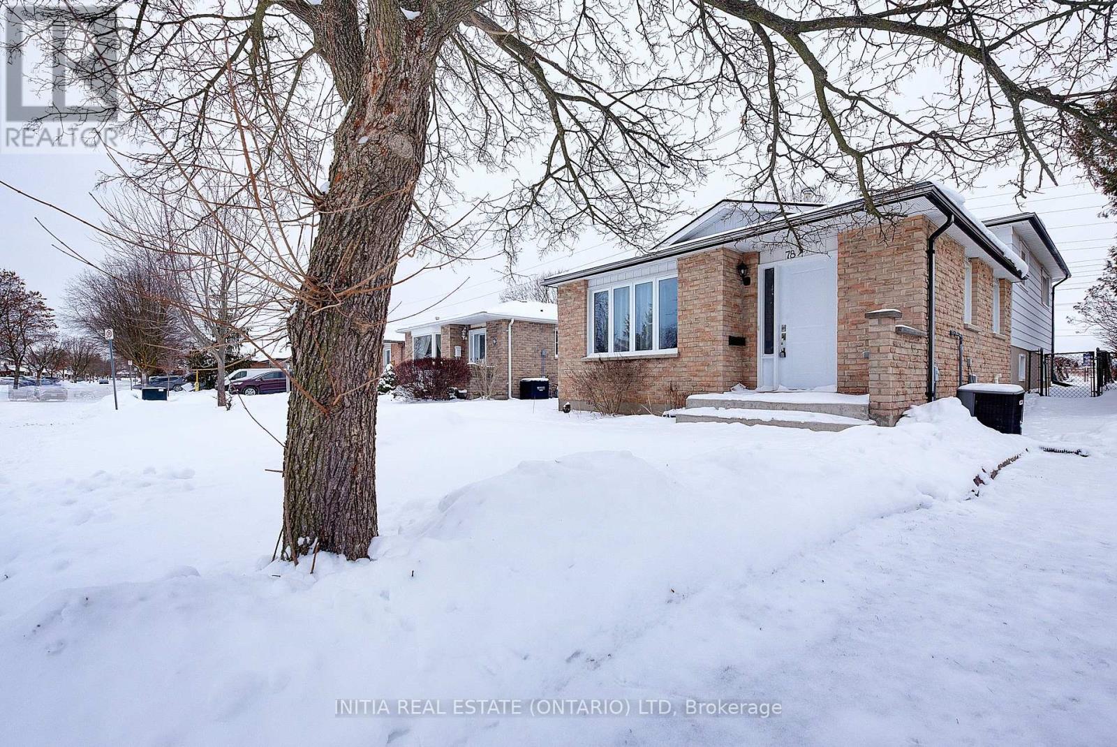 78 Lysanda Court, London South, Ontario  N5Z 4L4 - Photo 4 - X12673428