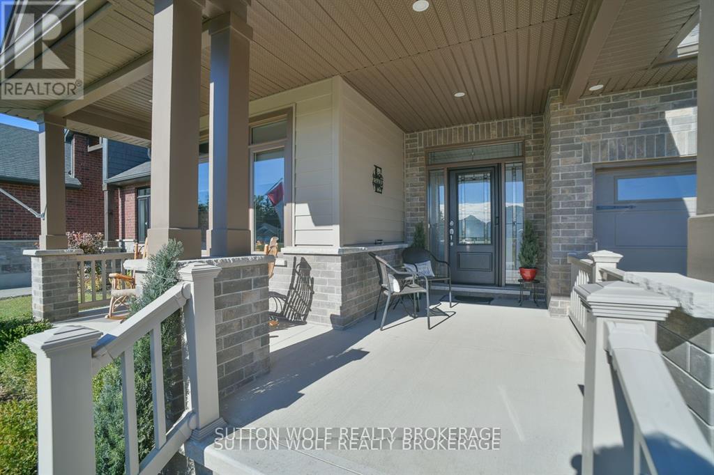 14 Elwood Street, Strathroy-Caradoc, Ontario  N7G 0G5 - Photo 2 - X12673440