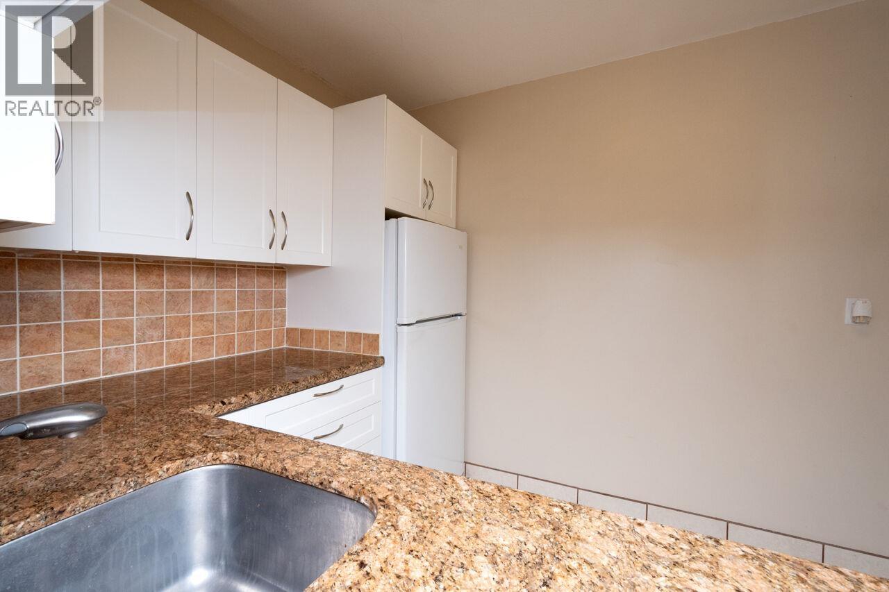 1710 2008 Fullerton Avenue, North Vancouver, British Columbia  V7P 3G7 - Photo 9 - R3074197