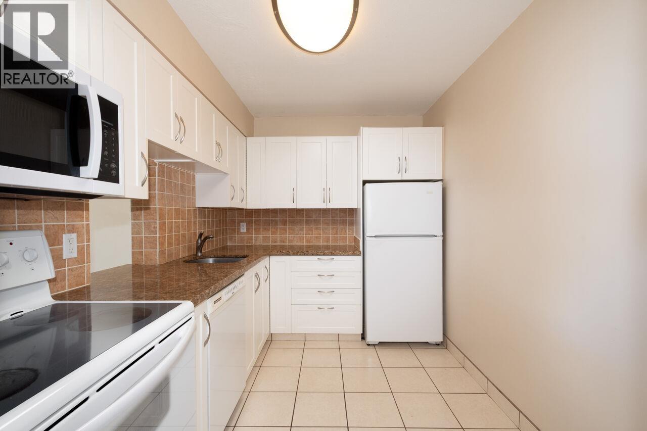 1710 2008 Fullerton Avenue, North Vancouver, British Columbia  V7P 3G7 - Photo 7 - R3074197