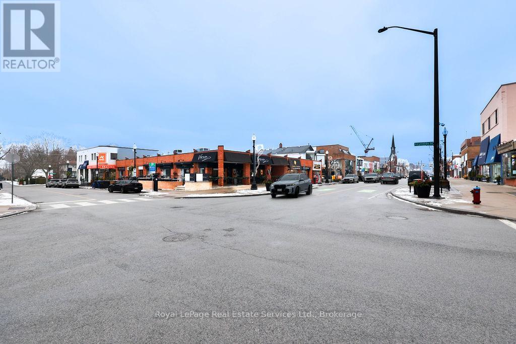 1 - 333 Lakeshore Road E, Oakville, Ontario  L6J 1J4 - Photo 12 - W12673512