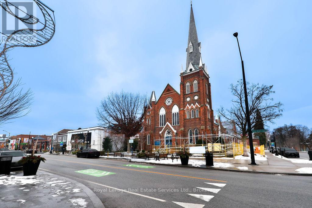 1 - 333 Lakeshore Road E, Oakville, Ontario  L6J 1J4 - Photo 15 - W12673512