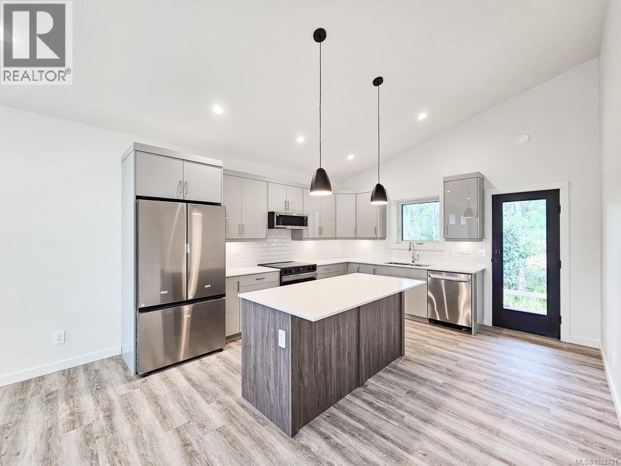 46 3025 Royston Rd, Cumberland, British Columbia  V0R 1S0 - Photo 8 - 1022701