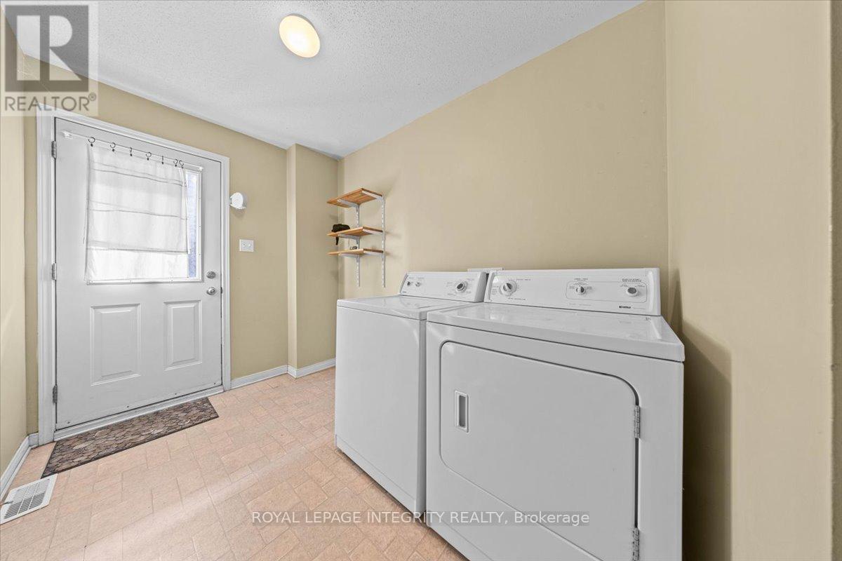 180 Clearview Avenue, Ottawa, Ontario  K1Z 1B8 - Photo 18 - X12673348