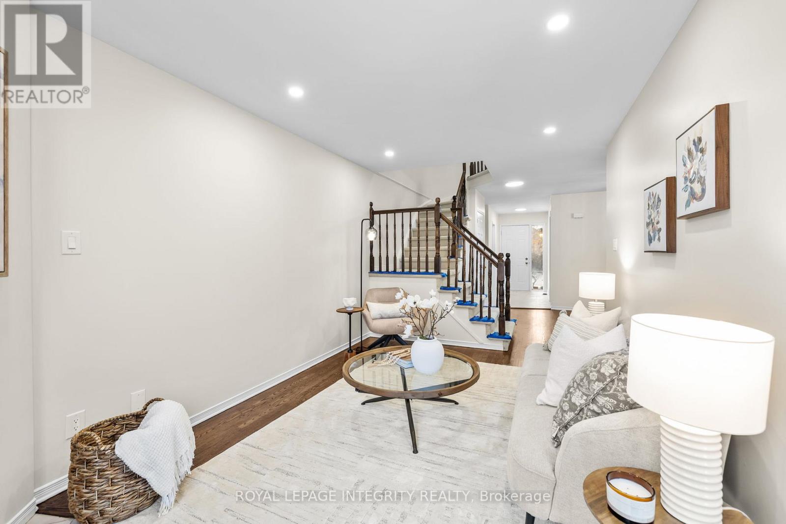 13 Robarts Crescent, Ottawa, Ontario  K2L 3Z6 - Photo 9 - X12673438