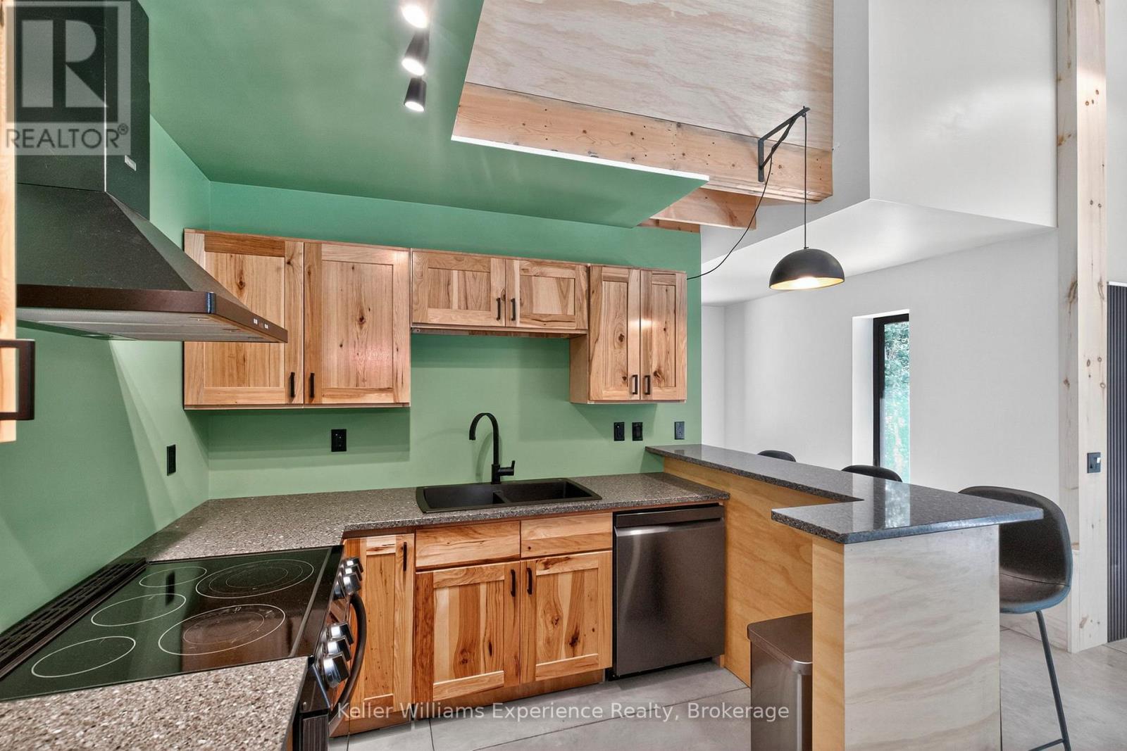 753 Honey Harbour Road, Georgian Bay, Ontario  L0K 1S0 - Photo 10 - X12451673