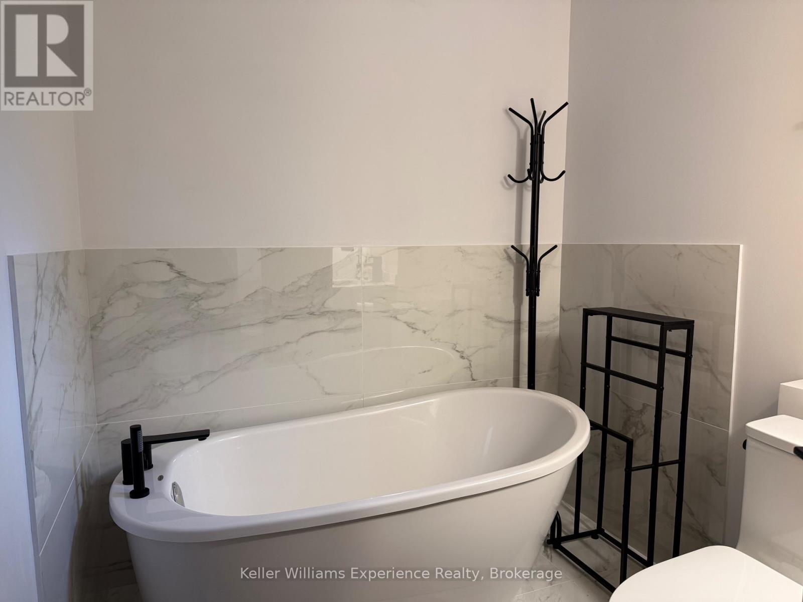 753 Honey Harbour Road, Georgian Bay, Ontario  L0K 1S0 - Photo 18 - X12451673