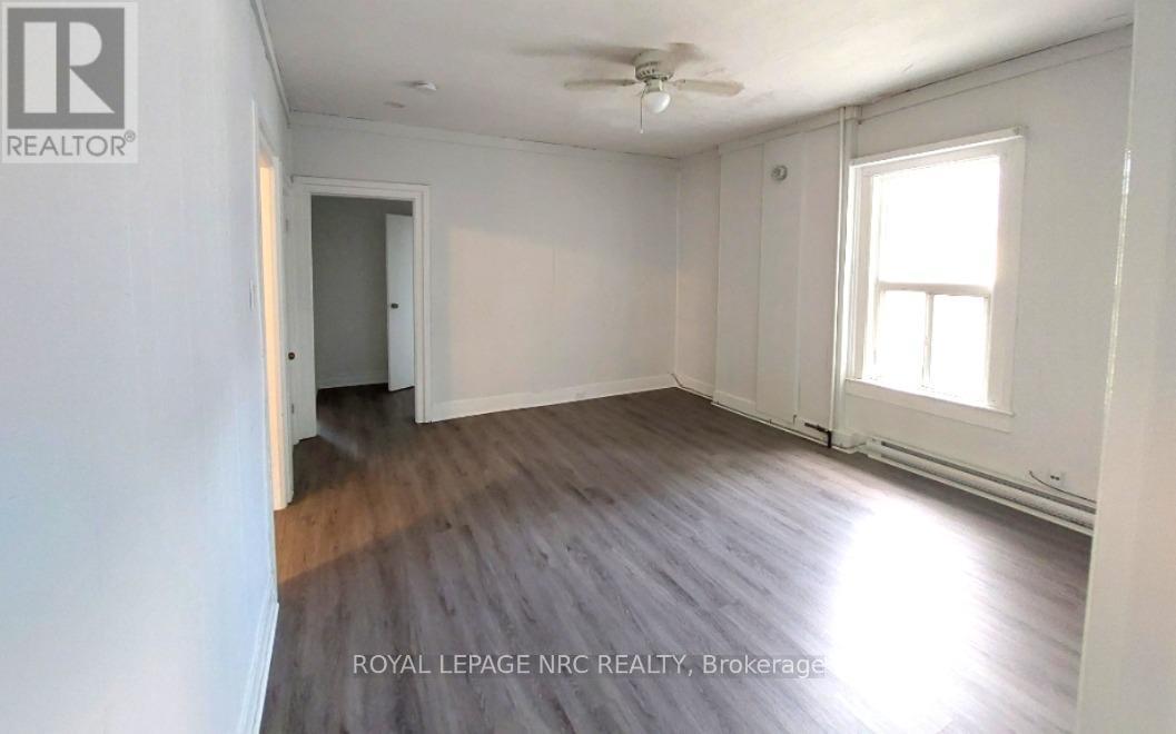 130 Main Street E, Port Colborne, Ontario  L3K 1S5 - Photo 5 - X12673414