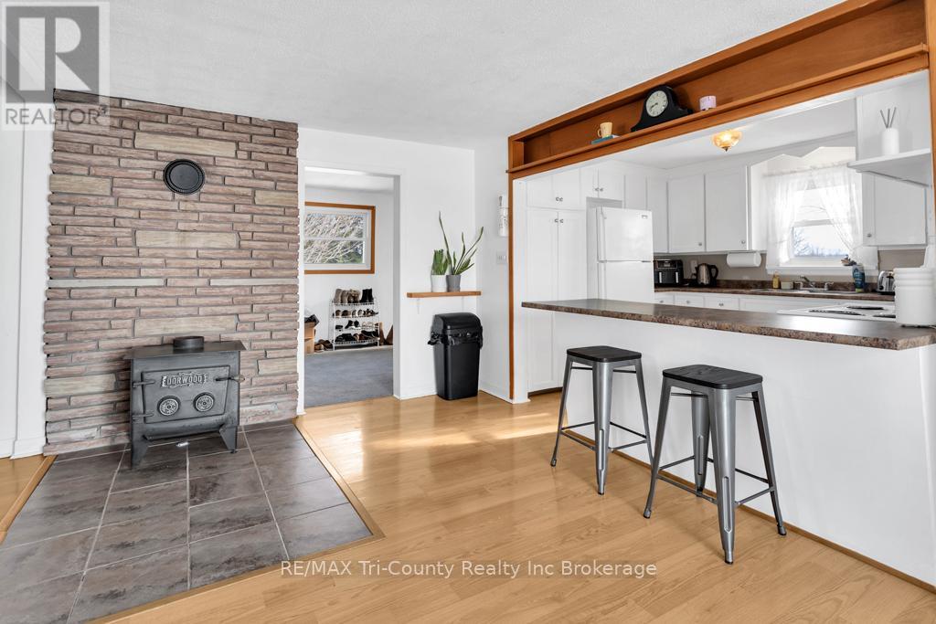 12153 Somers Road, Bayham, Ontario  N4G 4G8 - Photo 12 - X12673378