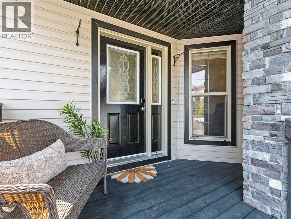 95 Crystal Shores Road, Okotoks, Alberta  T1S 2H9 - Photo 2 - A2277318