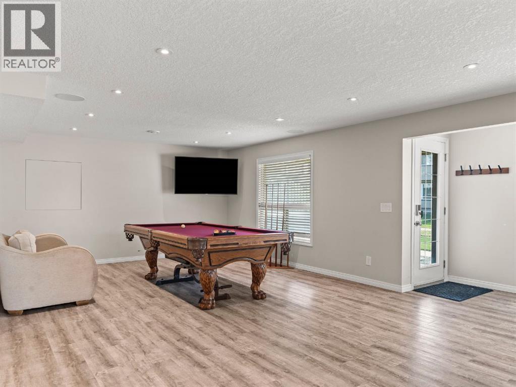 95 Crystal Shores Road, Okotoks, Alberta  T1S 2H9 - Photo 25 - A2277318
