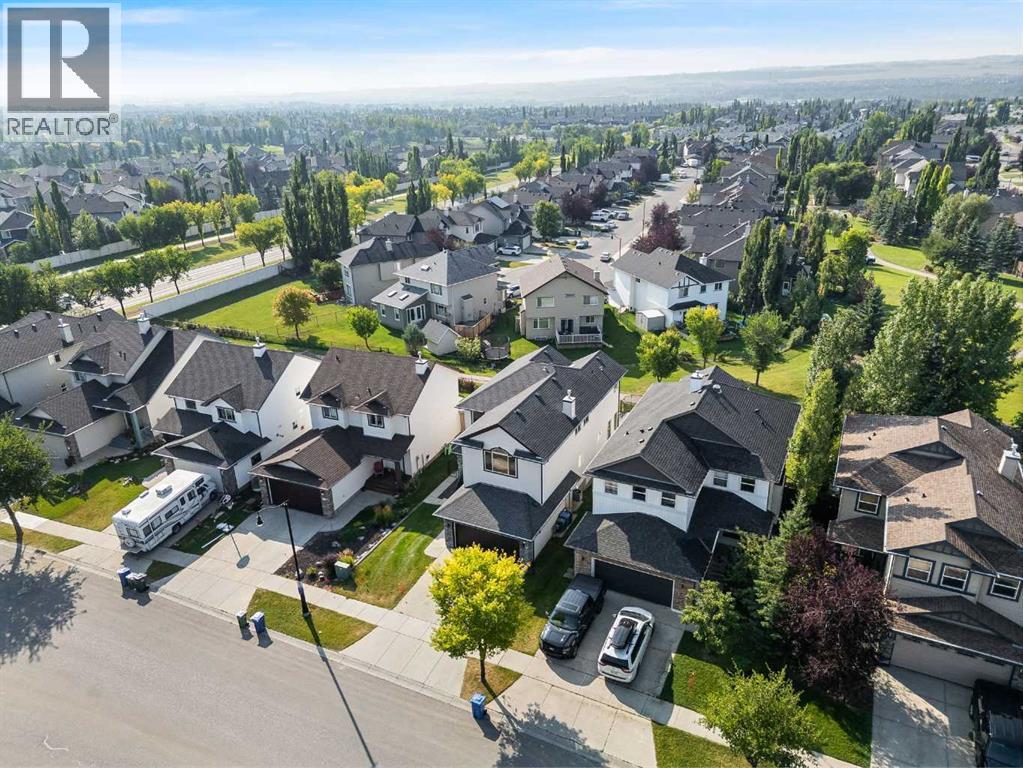 95 Crystal Shores Road, Okotoks, Alberta  T1S 2H9 - Photo 38 - A2277318