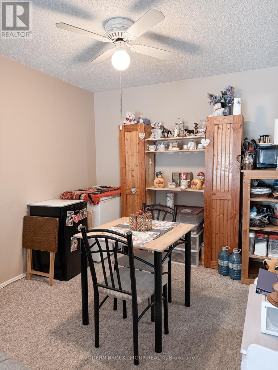 Unit #8 - 6 Charlotte Place, Brockville, Ontario  K6V 6T4 - Photo 11 - X12673422