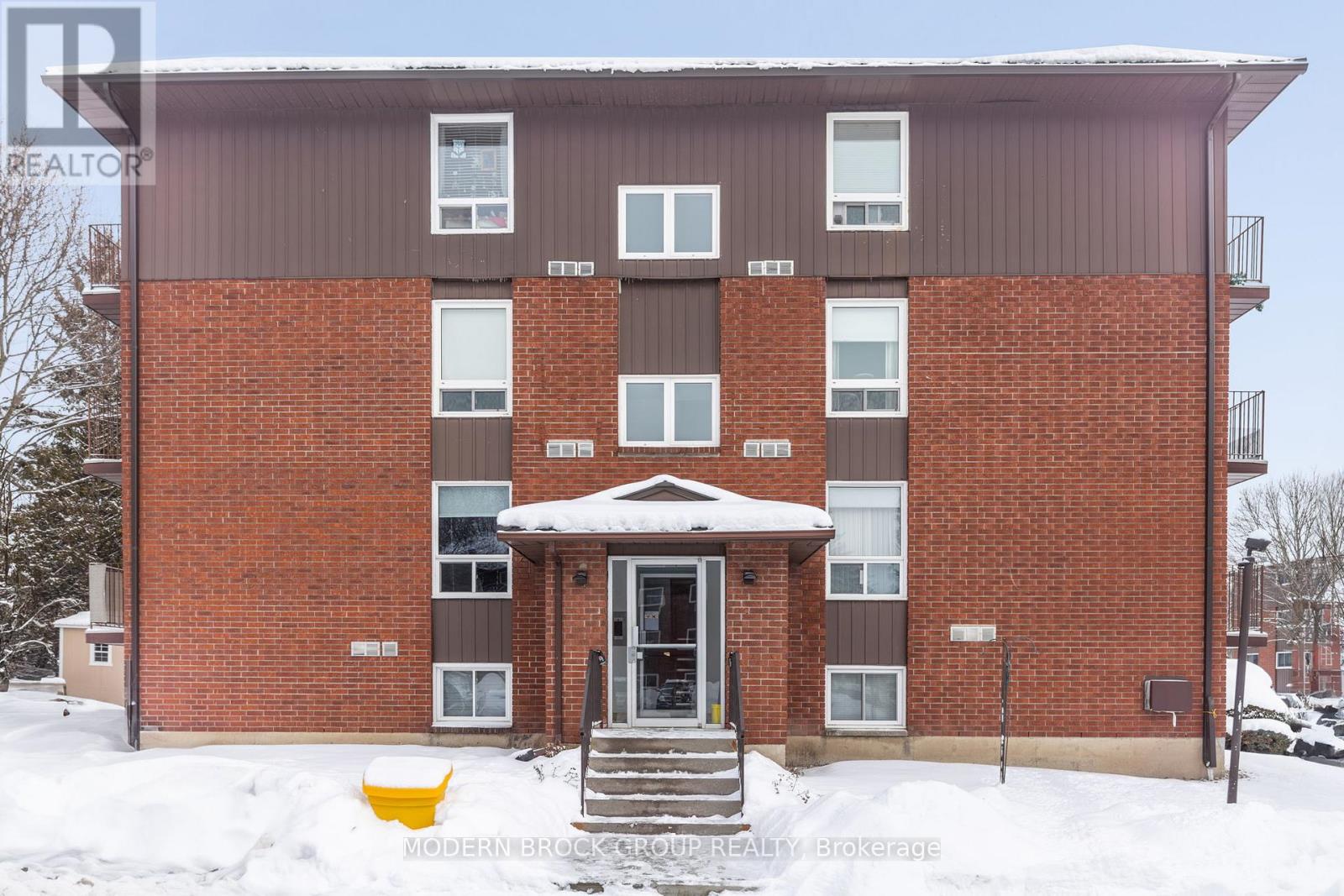 Unit #8 - 6 Charlotte Place, Brockville, Ontario  K6V 6T4 - Photo 4 - X12673422