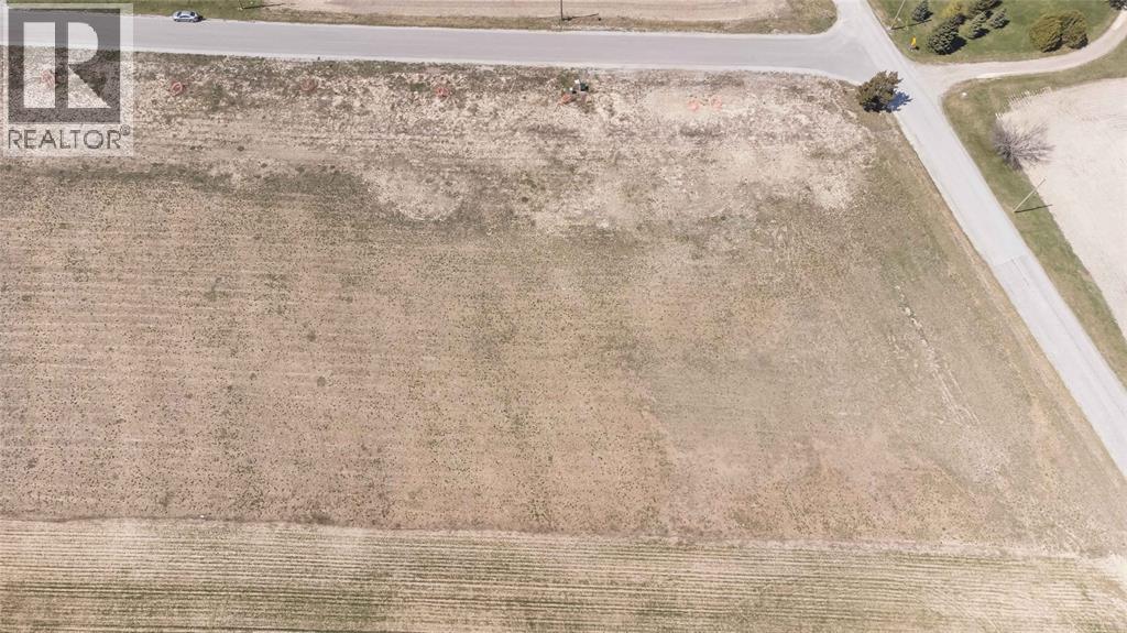 8158 HILLSBORO ROAD Plympton-Wyoming Ontario Canada N0N1J6 3
