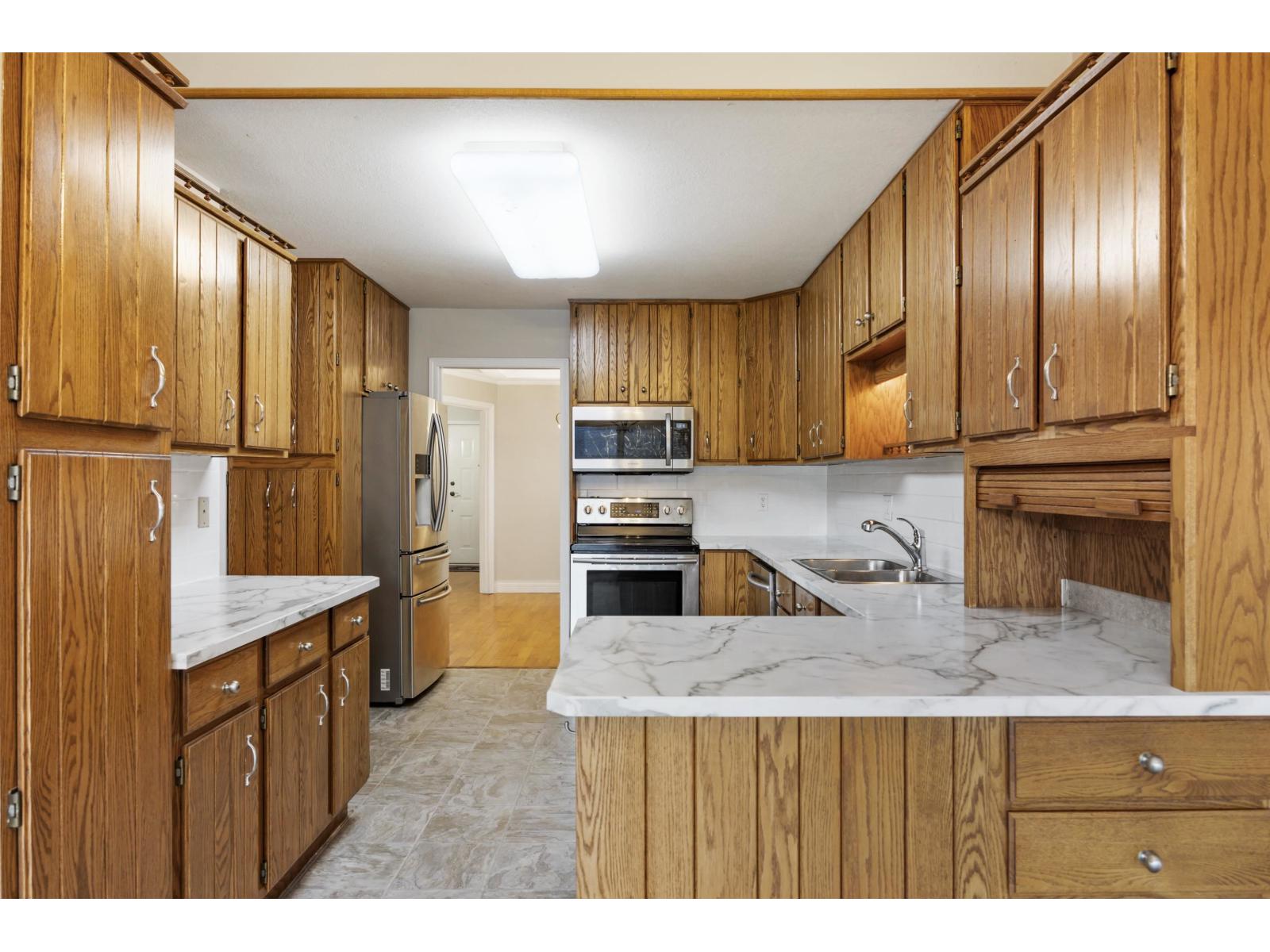 9 3054 Trafalgar Street, Abbotsford, British Columbia  V2S 7X6 - Photo 5 - R3075354