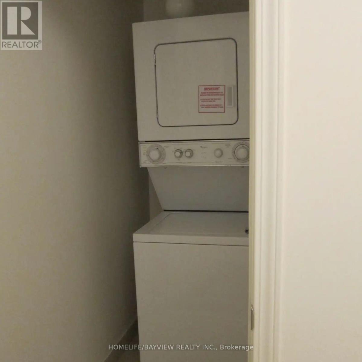 1207 - 19 Grand Trunk Crescent, Toronto, Ontario  M5J 3A3 - Photo 4 - C12673458