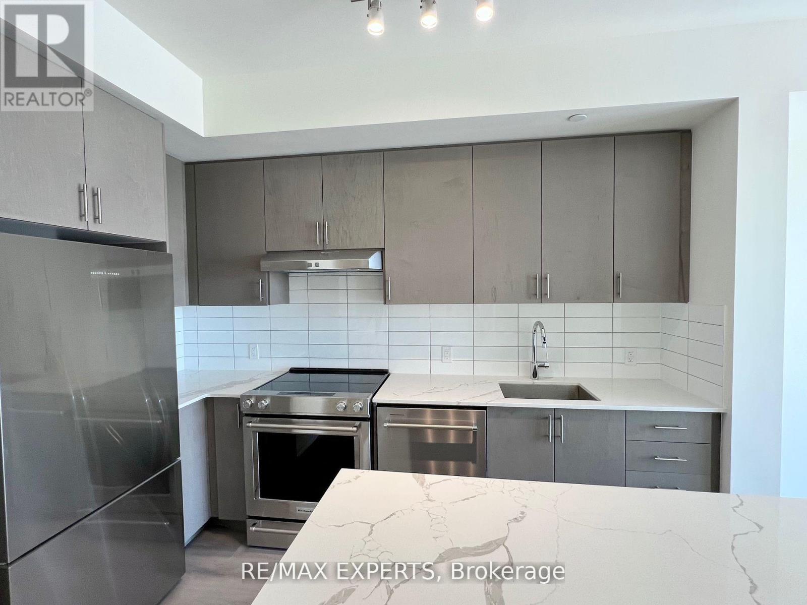 222 - 9000 Jane Street N, Vaughan, Ontario  L4K 2M9 - Photo 2 - N12673412