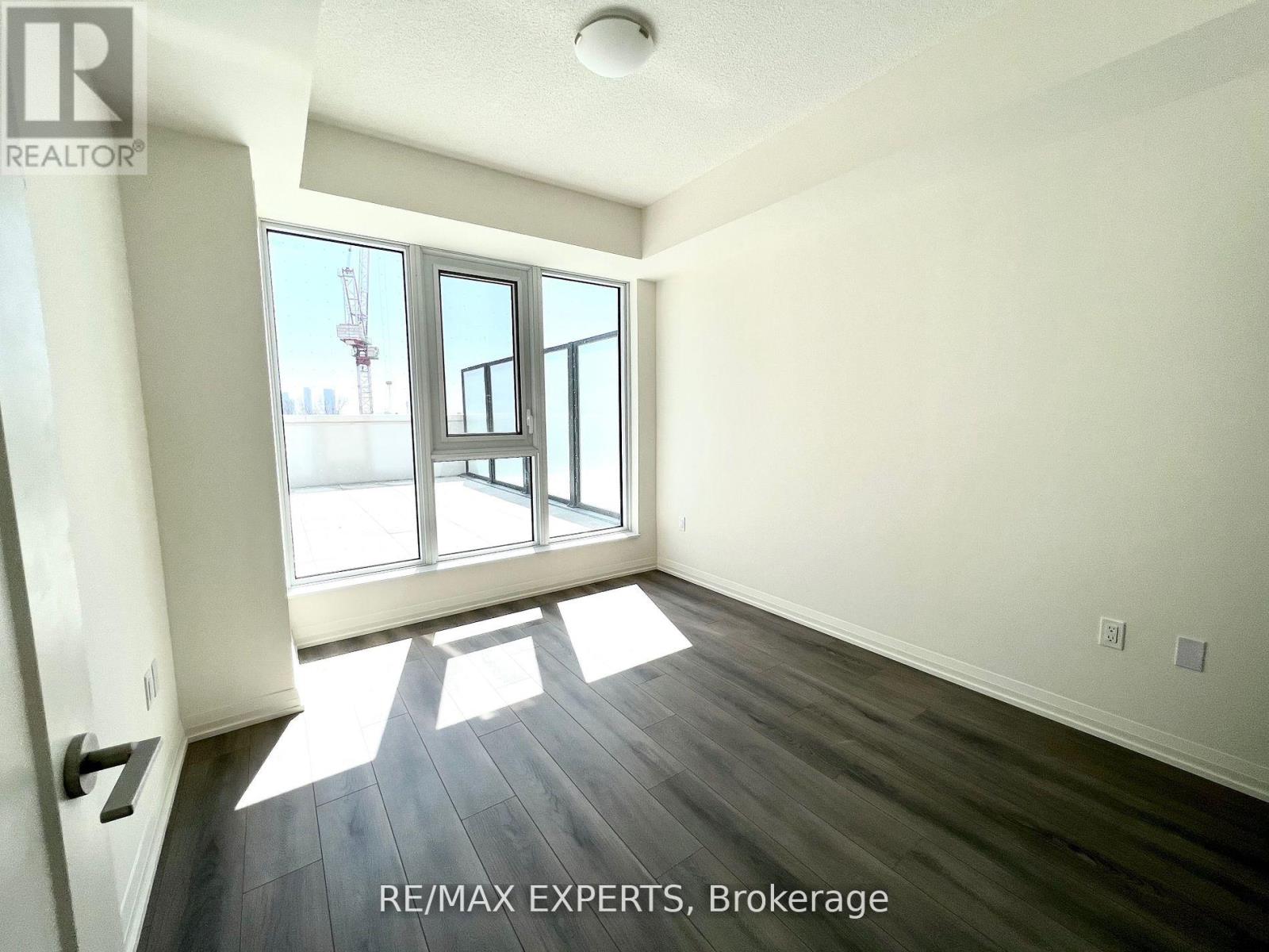 222 - 9000 Jane Street N, Vaughan, Ontario  L4K 2M9 - Photo 4 - N12673412