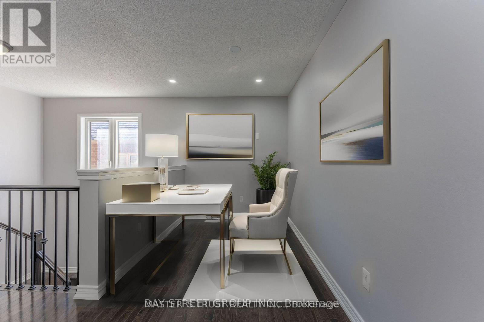 471 Kwapis Boulevard, Newmarket, Ontario  L3X 3K5 - Photo 19 - N12673448