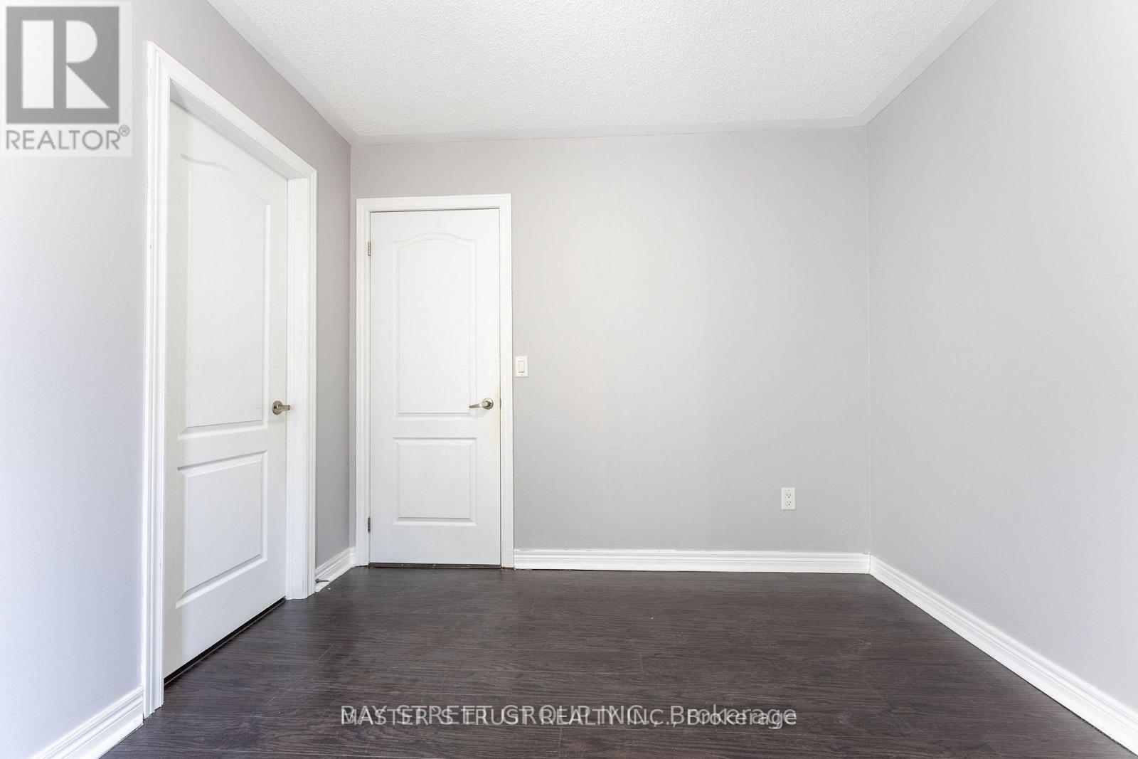 471 Kwapis Boulevard, Newmarket, Ontario  L3X 3K5 - Photo 27 - N12673448