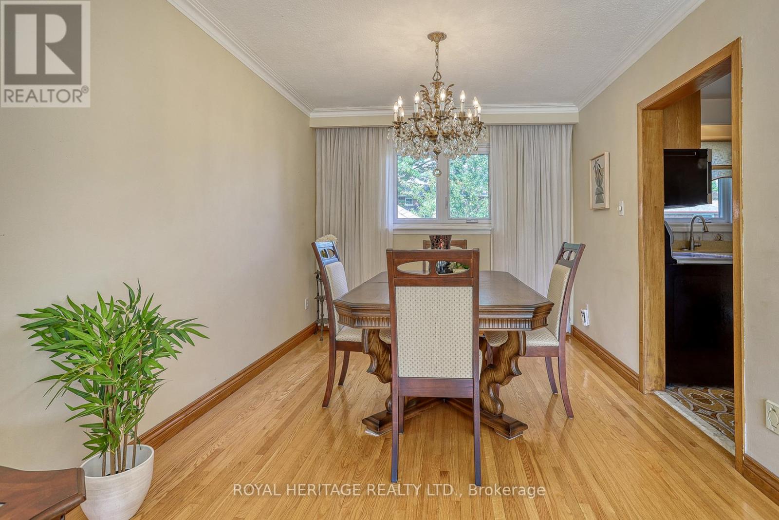 31 Purpledusk Trail, Toronto, Ontario  M1E 4C6 - Photo 8 - E12672486