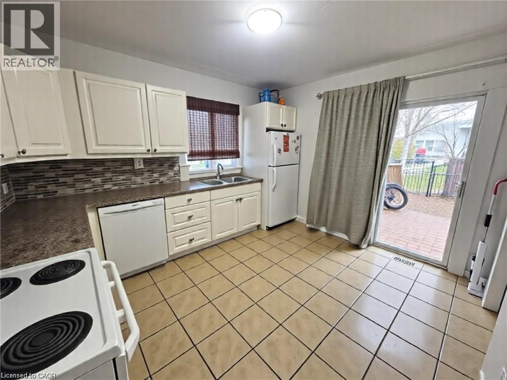 139 Harmony Avenue, Hamilton, Ontario  L8H 4Y4 - Photo 5 - 40796878