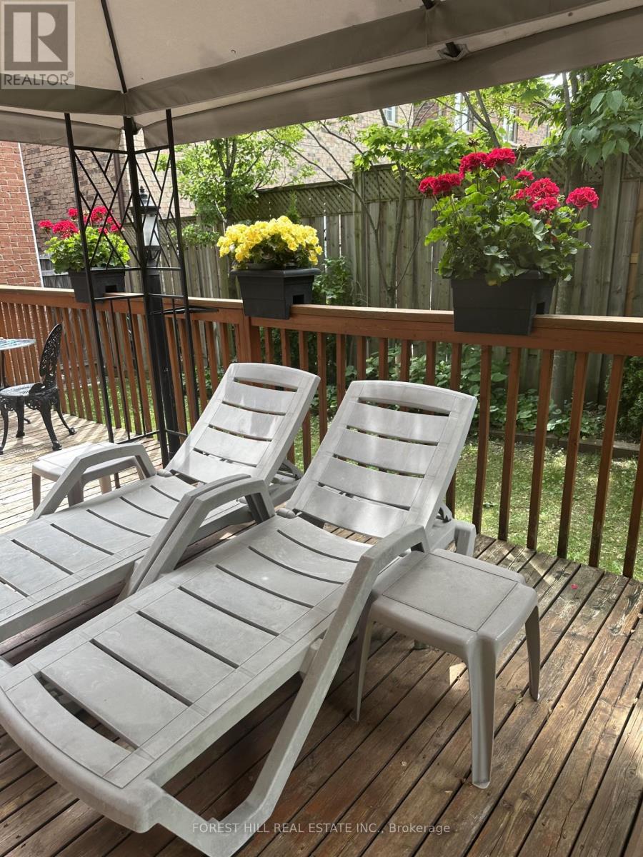 214 Locksley Avenue, Toronto, Ontario  M6B 3P4 - Photo 43 - W12673132