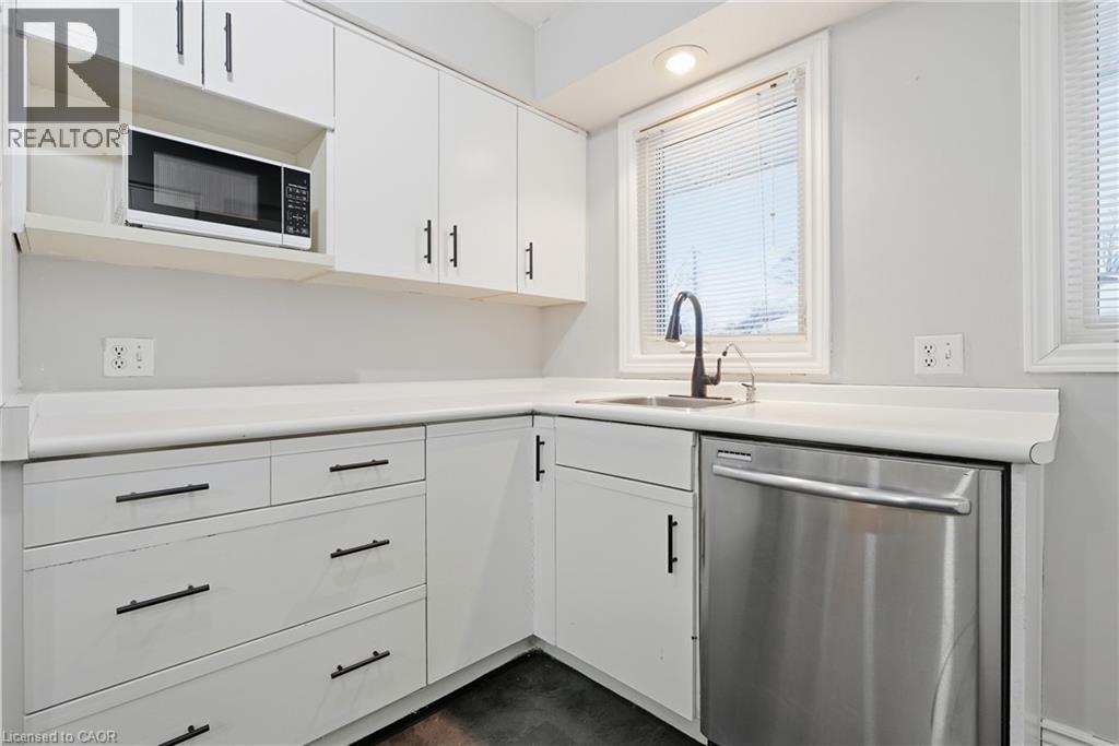 18 Harber Avenue, Kitchener, Ontario  N2C 1Y8 - Photo 12 - 40795682