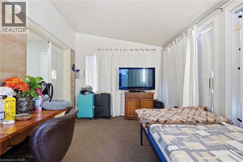 18 Harber Avenue, Kitchener, Ontario  N2C 1Y8 - Photo 23 - 40795682